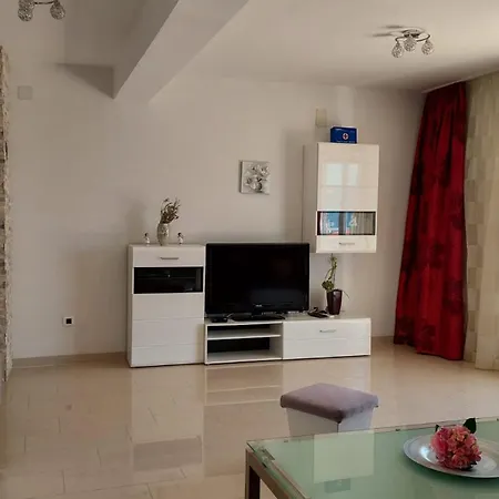 Katica Apartment *