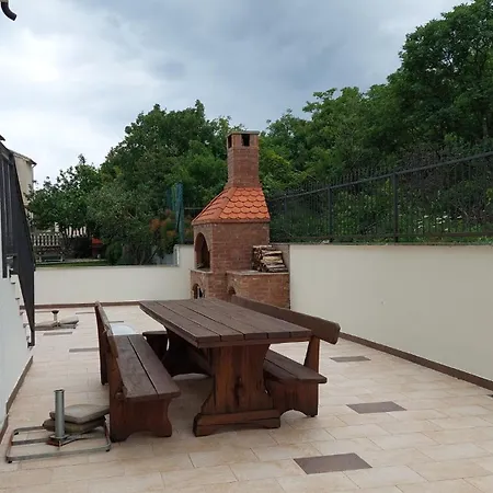 Katica * Novi Vinodolski